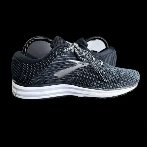 Brooks Revel 2 Road-Running Shoes (Black/White) Women's Size: 9.5 - Picture 6 of 10